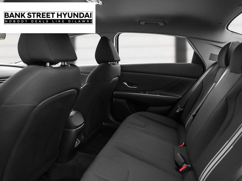 2026 Hyundai Elantra Essential IVT