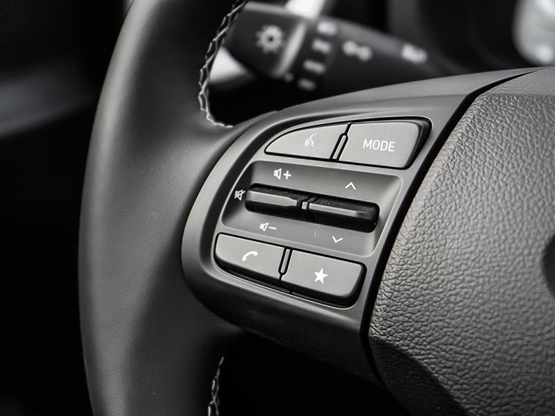 2025 Hyundai Venue Ultimate IVT w/Black Interior