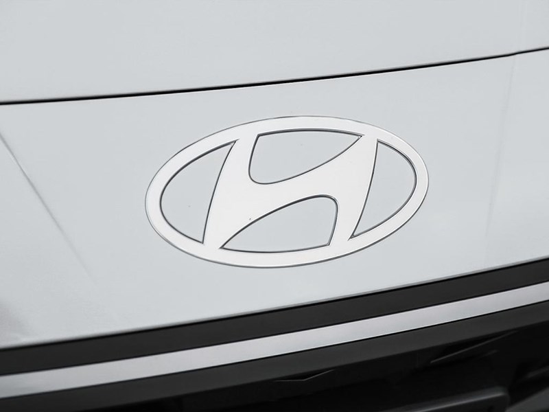 2026 Hyundai Elantra Essential IVT