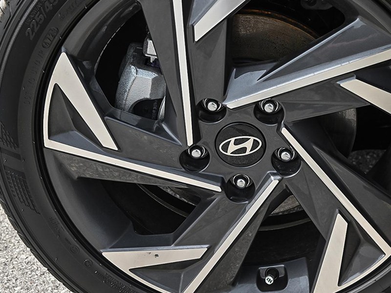 2026 Hyundai Elantra Preferred IVT w/Tech Pkg