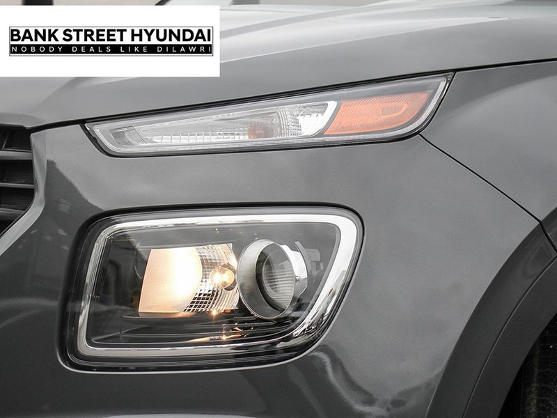 2025 Hyundai Venue Essential IVT
