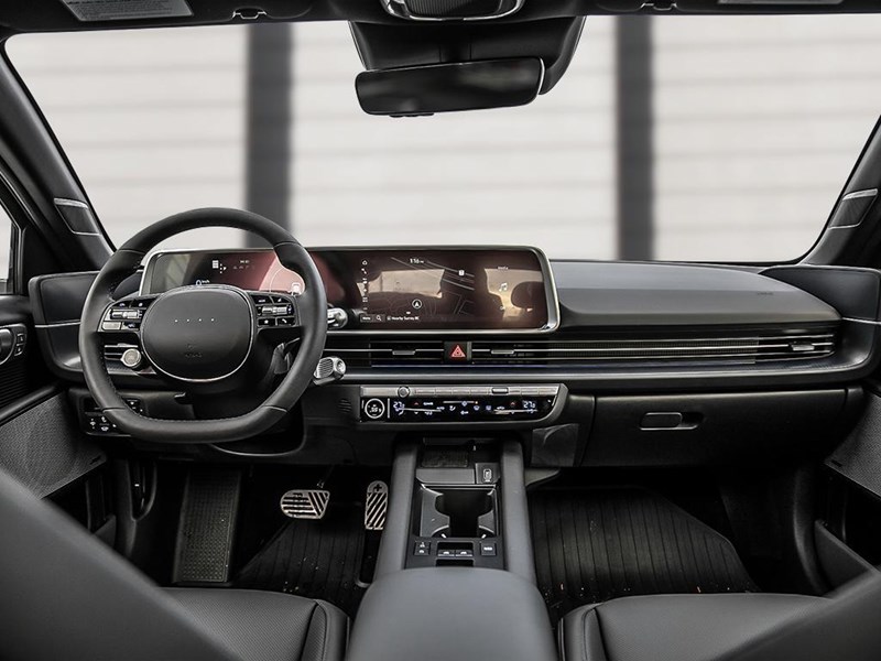 2025 Hyundai IONIQ 6 Preferred AWD Long Range w/Ultimate Pkg