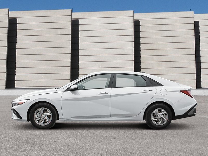 2026 Hyundai Elantra Essential IVT