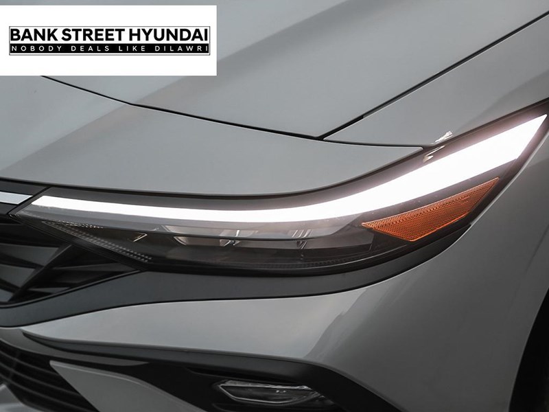 2026 Hyundai Elantra Essential IVT