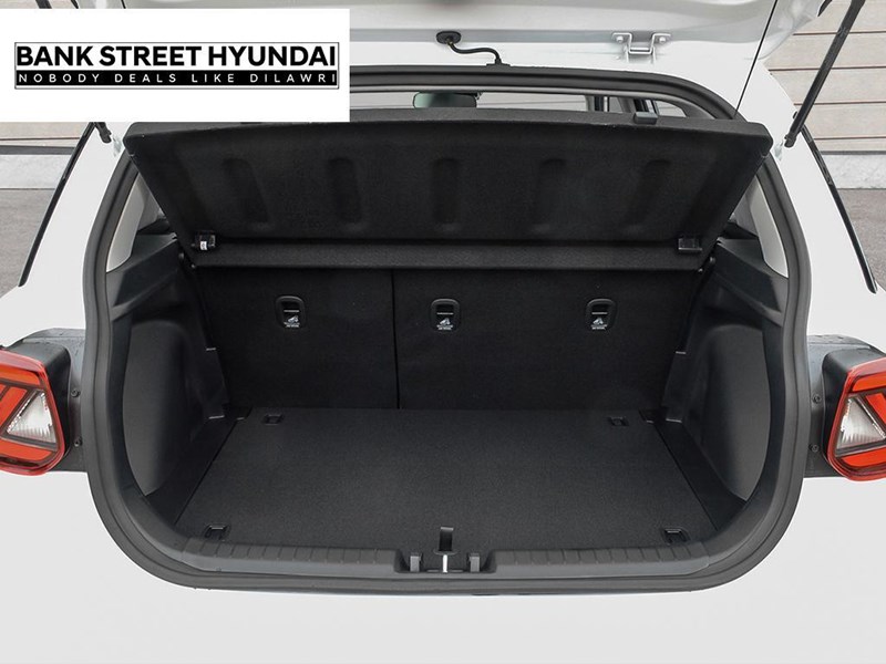 2026 Hyundai Venue Ultimate IVT w/Black Interior