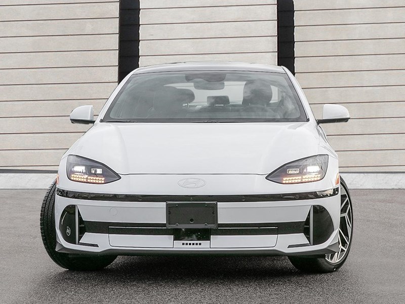 2025 Hyundai IONIQ 6 Preferred AWD Long Range w/Ultimate Pkg