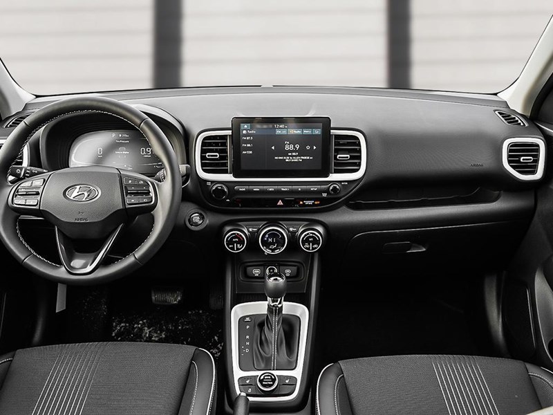 2025 Hyundai Venue Ultimate IVT w/Black Interior