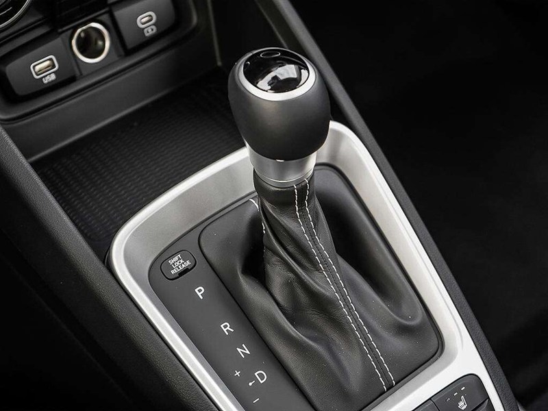 2026 Hyundai Venue Essential IVT