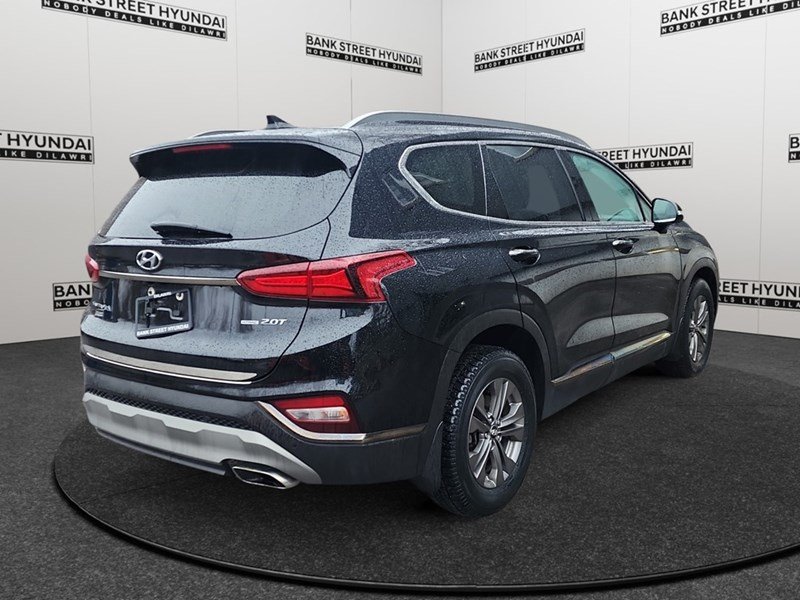 2019 Hyundai Santa Fe 2.0T Ultimate AWD w/Dark Chrome Accent