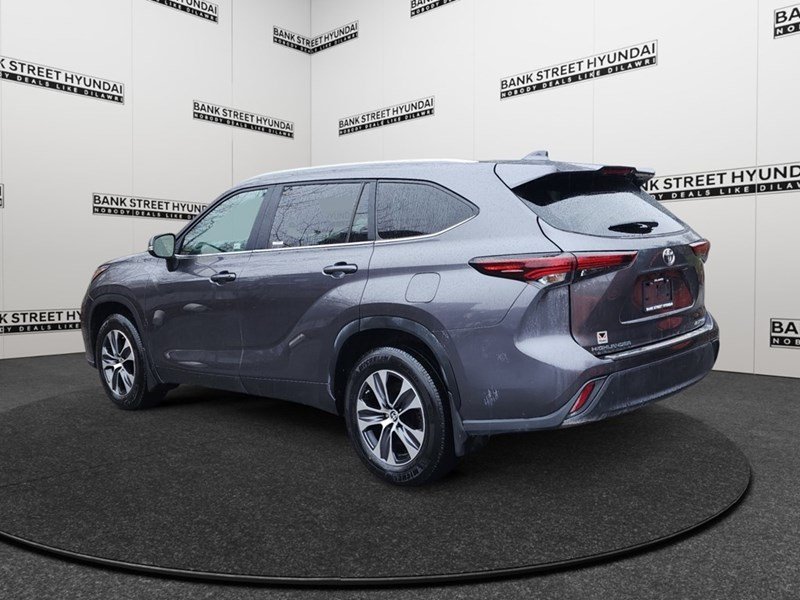 2024 Toyota Highlander XLE AWD