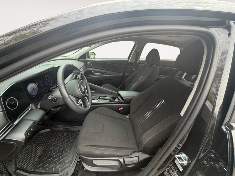 2025 Hyundai Elantra Preferred IVT w/Tech Pkg