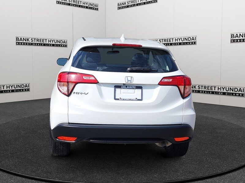 2016 Honda HR-V 2WD 4dr CVT LX