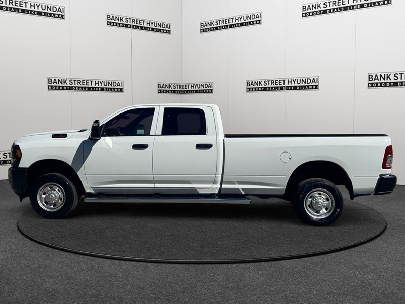 2024 RAM 2500 Tradesman 4x4 Crew Cab 8' Box
