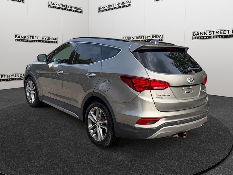 2017 Hyundai Santa Fe Sport AWD 4dr 2.0T Limited