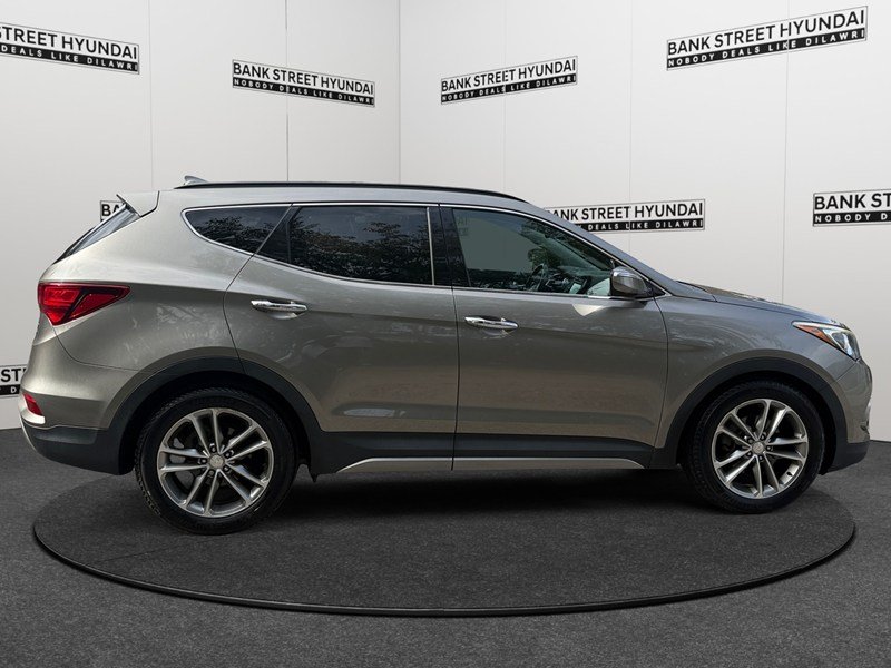 2017 Hyundai Santa Fe Sport AWD 4dr 2.0T Limited