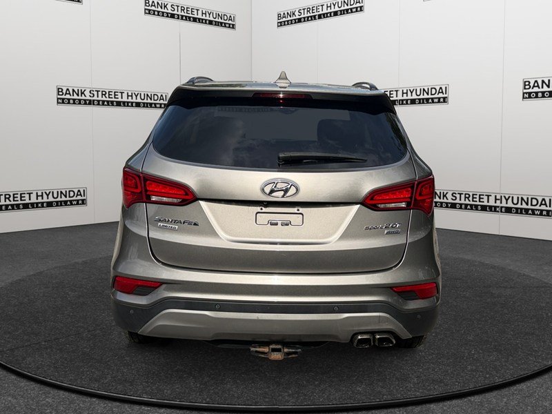 2017 Hyundai Santa Fe Sport AWD 4dr 2.0T Limited