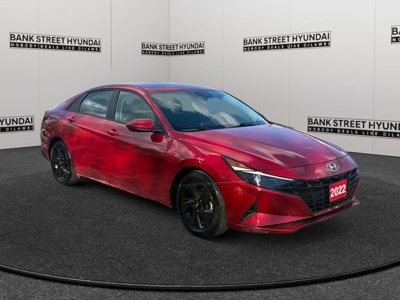 2022 Hyundai Elantra Preferred IVT w/Sun & Tech Package