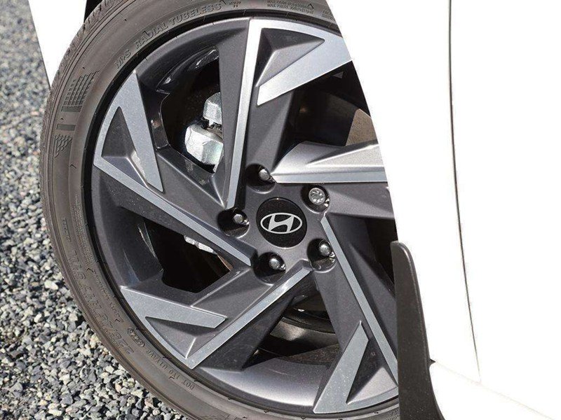 2026 Hyundai Elantra Preferred IVT w/Tech Pkg