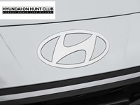 2025 Hyundai Elantra Essential IVT
