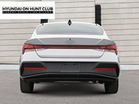 2025 Hyundai Elantra Essential IVT