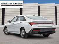 2025 Hyundai Elantra Essential IVT