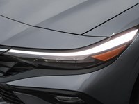 2025 Hyundai Elantra Luxury IVT w/Two-Tone Interior