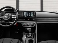 2026 Hyundai Elantra Essential IVT
