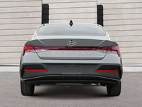 2025 Hyundai Elantra HEV Luxury DCT