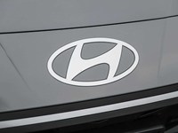 2025 Hyundai Elantra HEV Luxury DCT