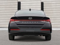 2026 Hyundai Elantra Essential IVT