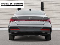 2025 Hyundai Elantra Luxury IVT