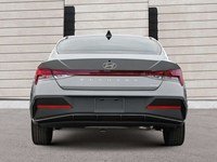 2025 Hyundai Elantra HEV Luxury DCT