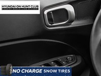 2025 Hyundai Venue Preferred IVT