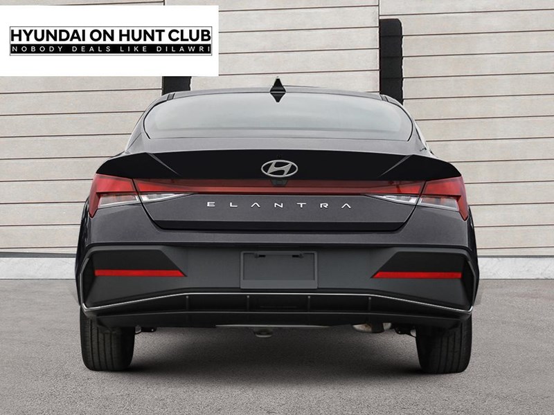 2025 Hyundai Elantra Preferred IVT w/Tech Pkg