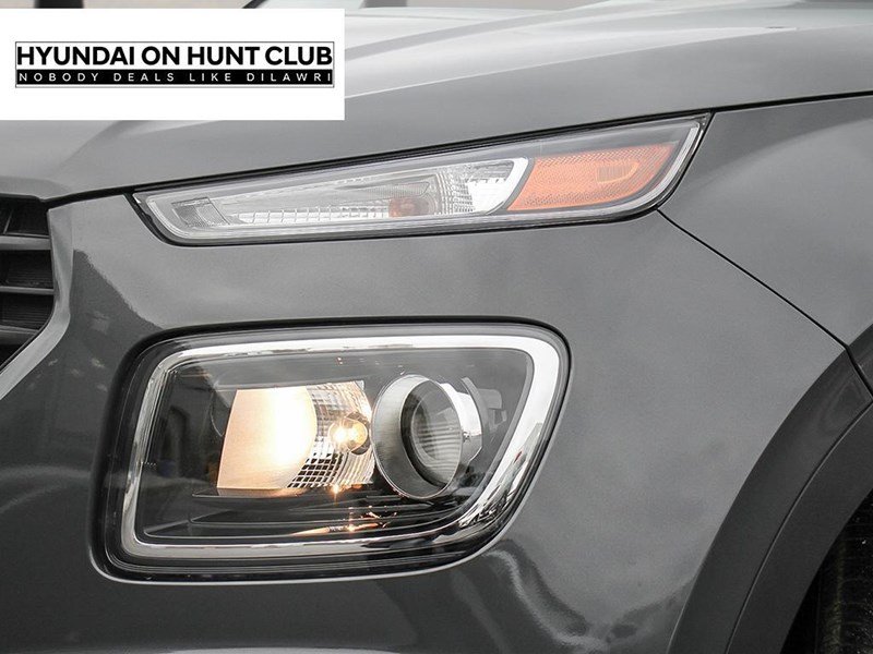 2025 Hyundai Venue Essential IVT