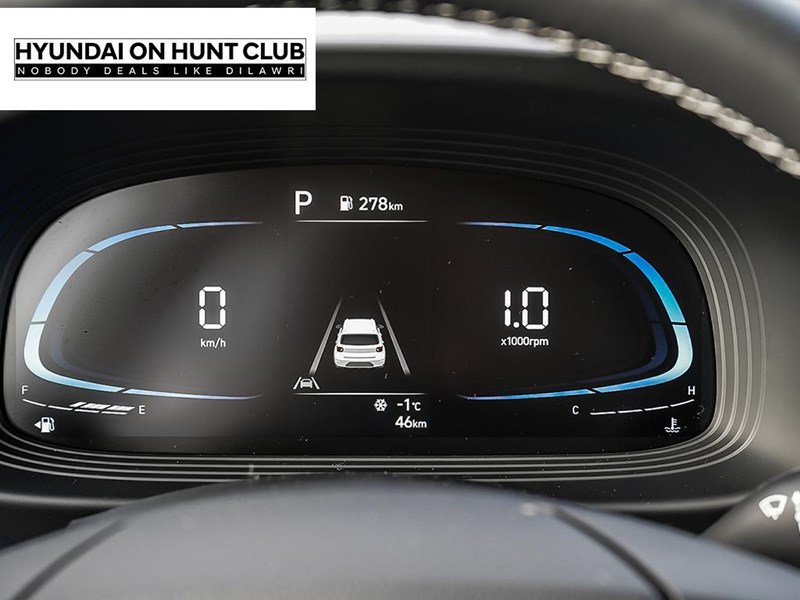 2025 Hyundai Venue Essential IVT