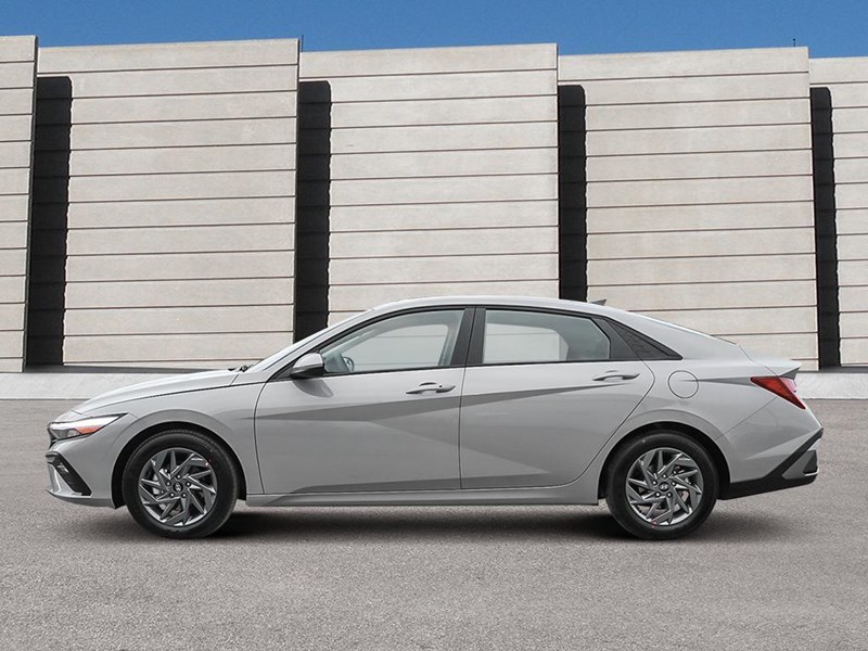 2026 Hyundai Elantra Preferred IVT