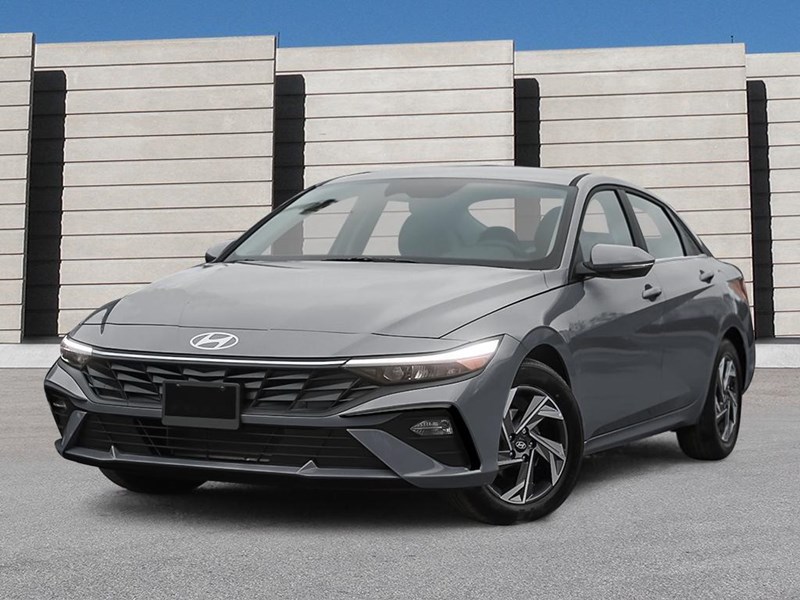 2025 Hyundai Elantra Luxury IVT w/Two-Tone Interior