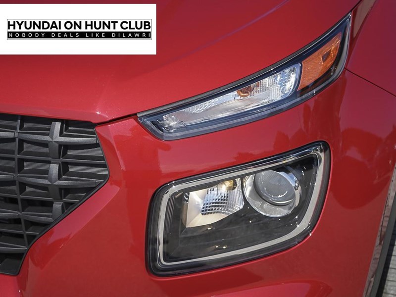 2026 Hyundai Venue Preferred IVT w/Two-Tone