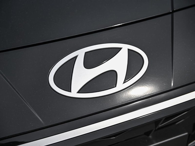 2026 Hyundai Elantra Luxury IVT