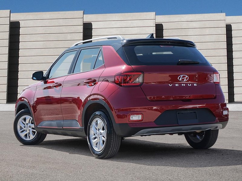 2026 Hyundai Venue Preferred IVT w/Two-Tone