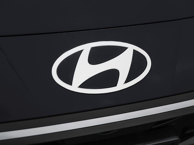 2026 Hyundai Elantra Essential IVT
