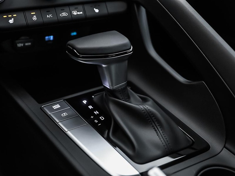 2026 Hyundai Elantra Preferred IVT