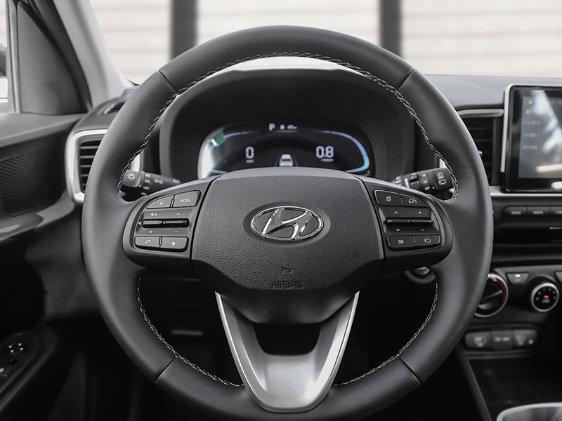 2026 Hyundai Venue Preferred IVT w/Two-Tone