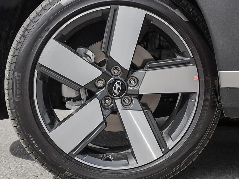 2025 Hyundai Santa Fe Luxury AWD