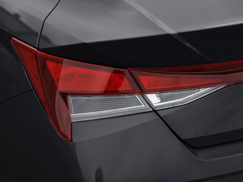 2026 Hyundai Elantra Essential IVT