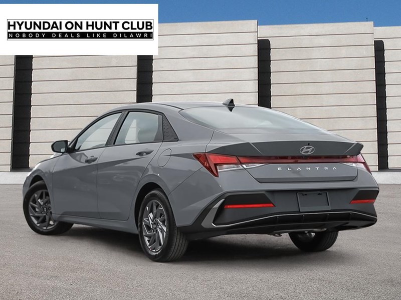 2026 Hyundai Elantra Preferred IVT