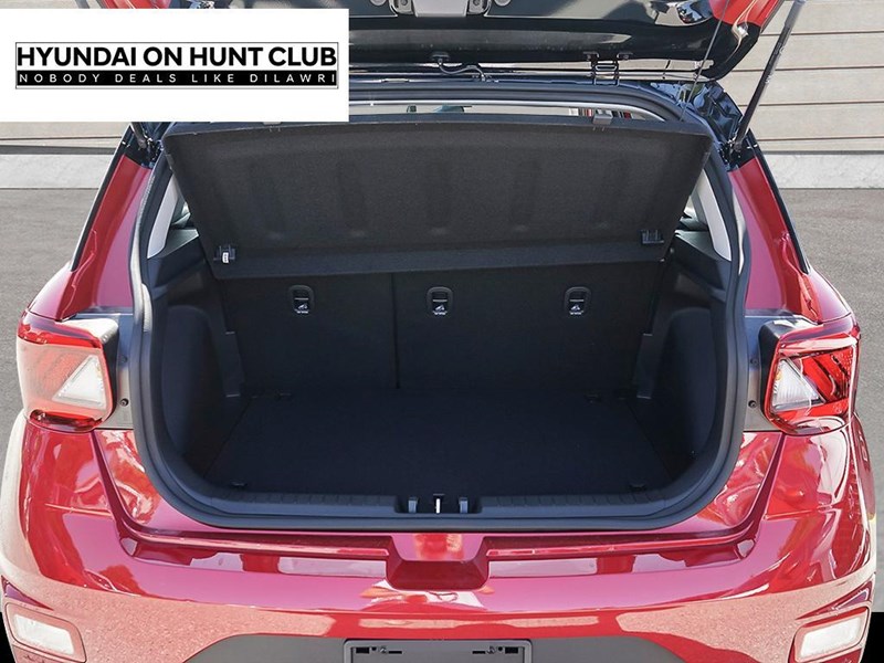 2026 Hyundai Venue Preferred IVT w/Two-Tone