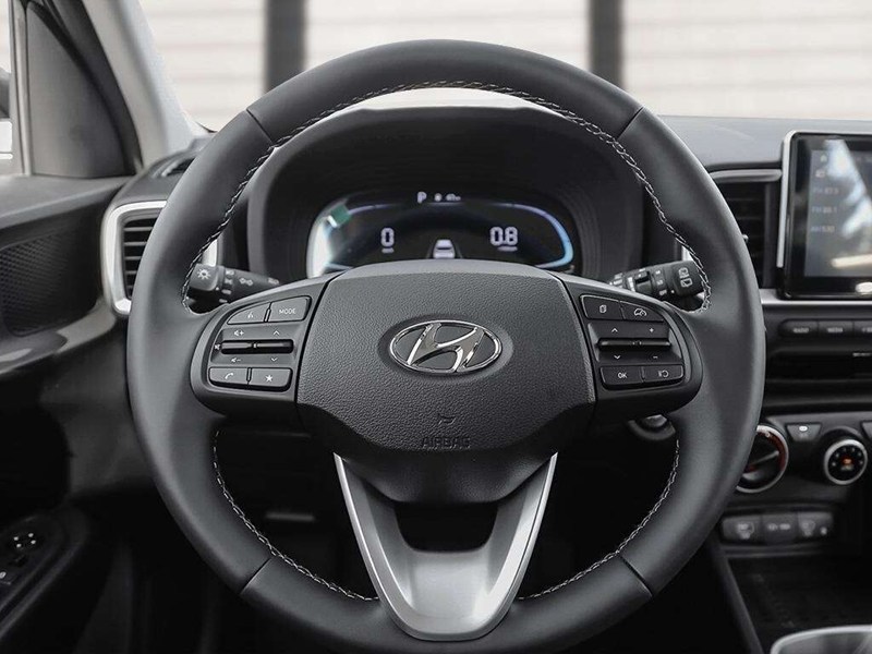 2026 Hyundai Venue Preferred IVT w/Two-Tone