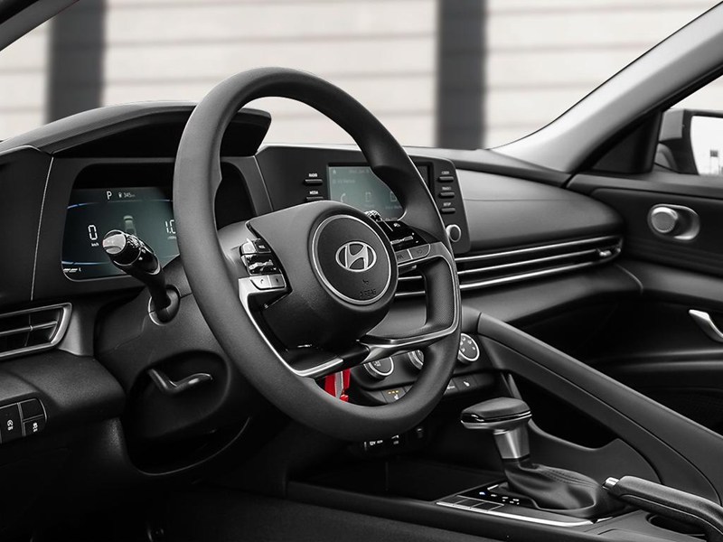 2026 Hyundai Elantra Essential IVT